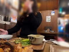 Anh Trai Chăm Sóc Em Gái Bằng Cách Đặc Biệt